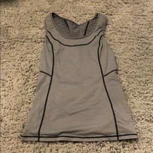 Lululemon tank